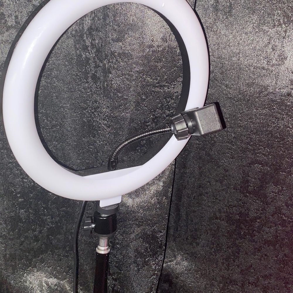 nice 10 inch ring light for sell.